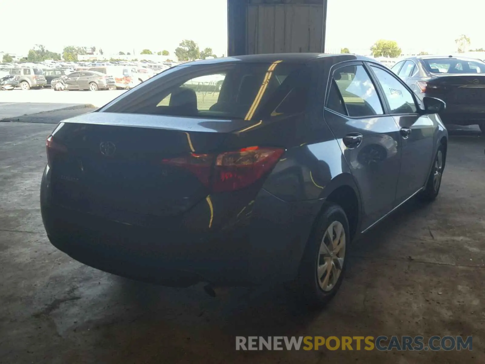 4 fotografías del automóvil dañado 5YFBURHE7KP863324 TOYOTA COROLLA 2019
