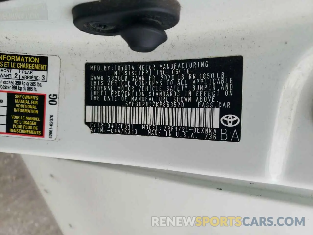 12 fotografías del automóvil dañado 5YFBURHE7KP863520 TOYOTA COROLLA 2019