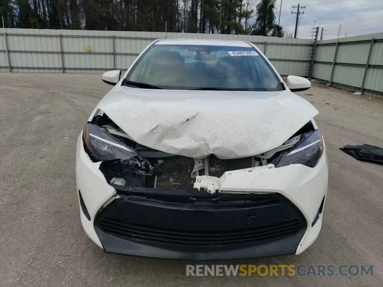 5 fotografías del automóvil dañado 5YFBURHE7KP863520 TOYOTA COROLLA 2019