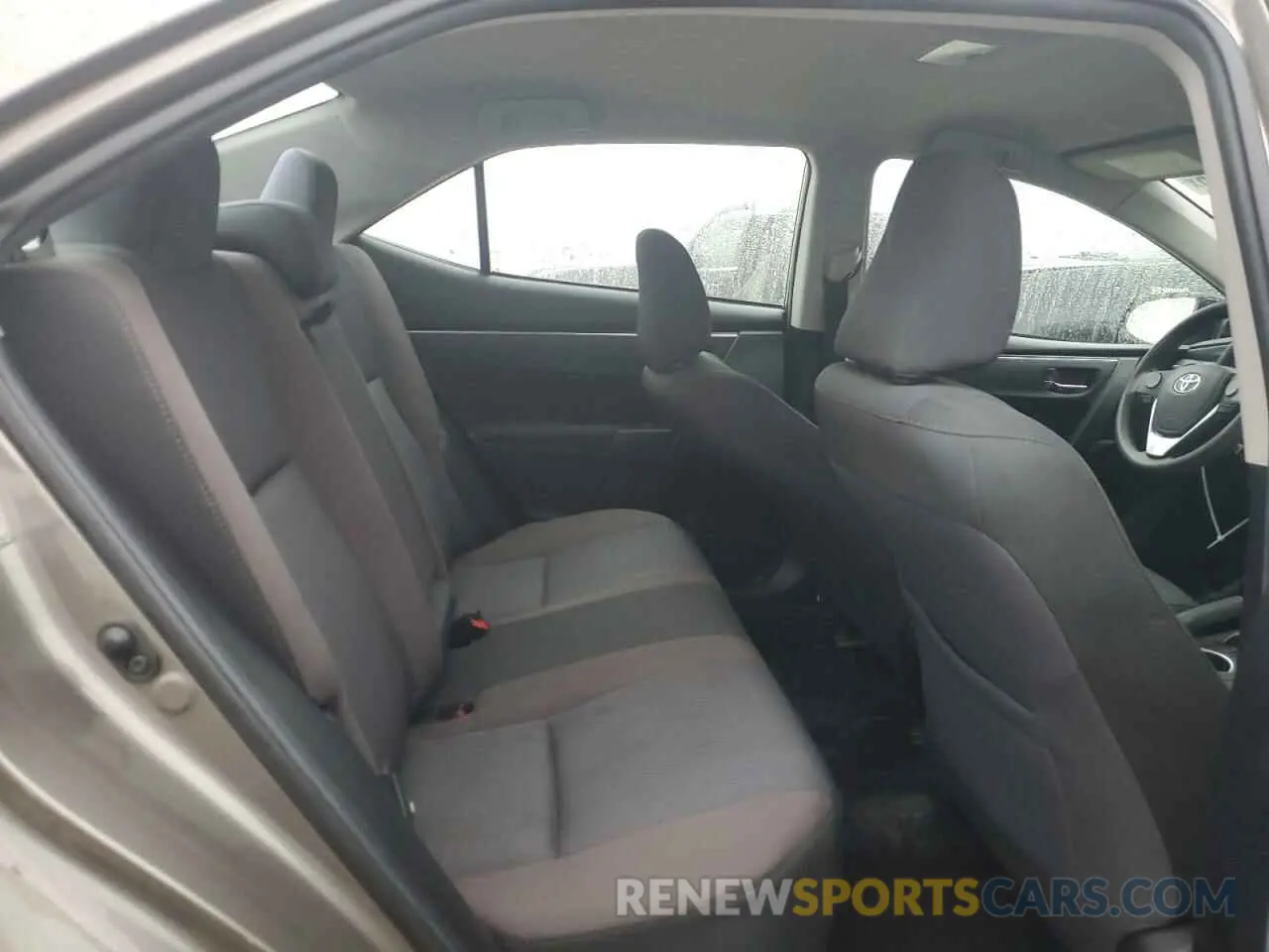 10 fotografías del automóvil dañado 5YFBURHE7KP874033 TOYOTA COROLLA 2019