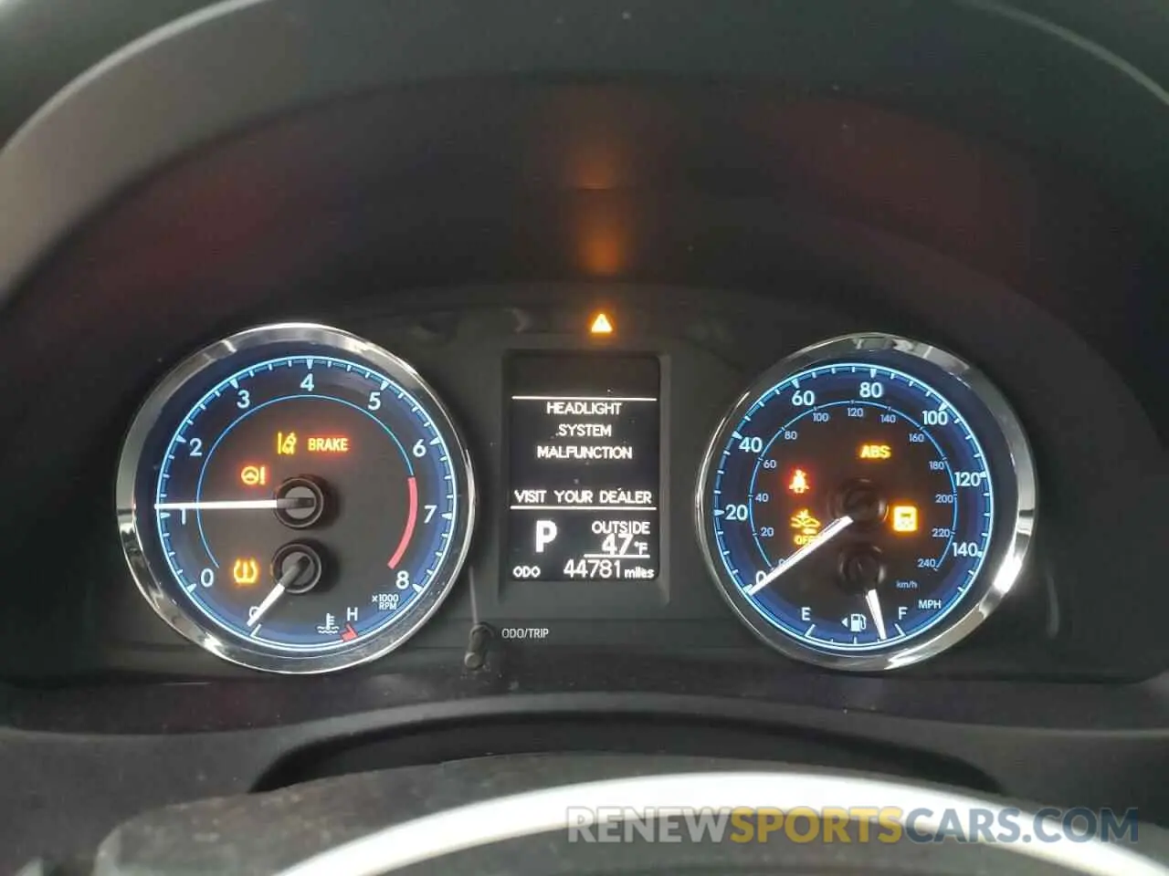 9 fotografías del automóvil dañado 5YFBURHE7KP874033 TOYOTA COROLLA 2019
