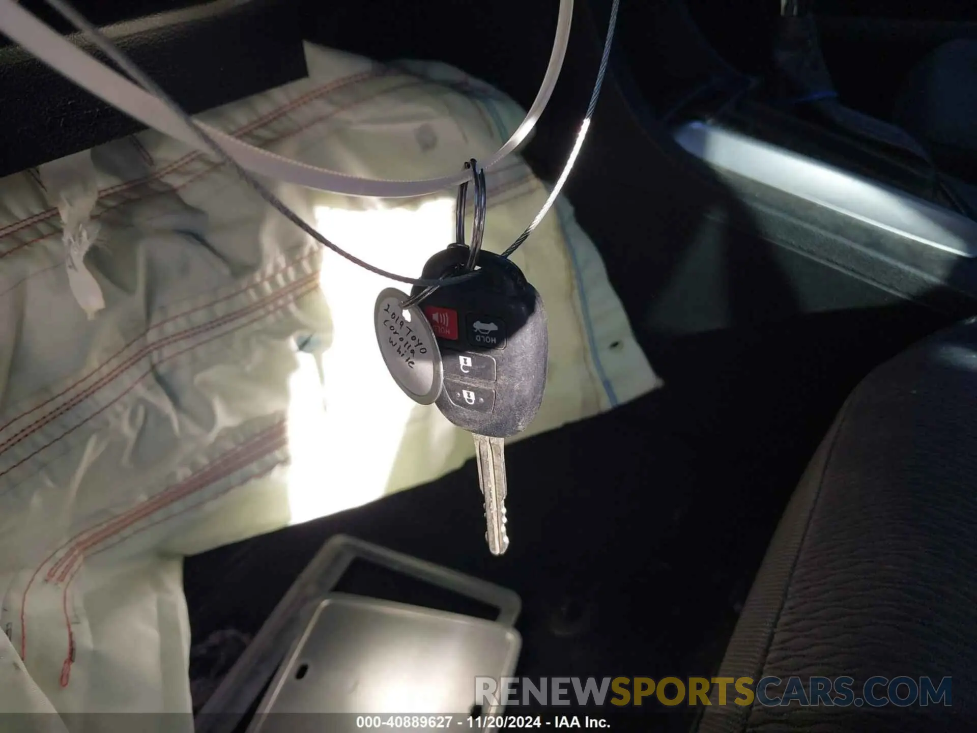 11 fotografías del automóvil dañado 5YFBURHE7KP875277 TOYOTA COROLLA 2019