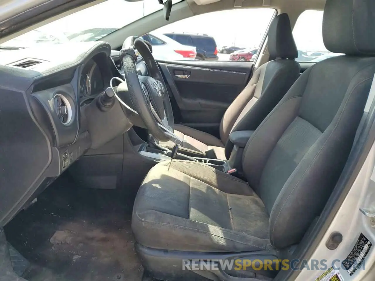 7 fotografías del automóvil dañado 5YFBURHE7KP876655 TOYOTA COROLLA 2019
