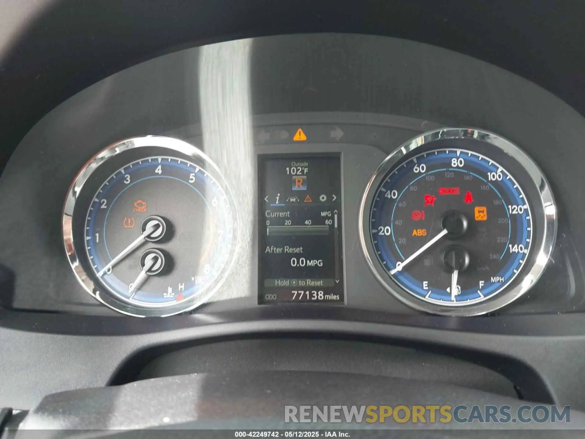 7 fotografías del automóvil dañado 5YFBURHE7KP879801 TOYOTA COROLLA 2019