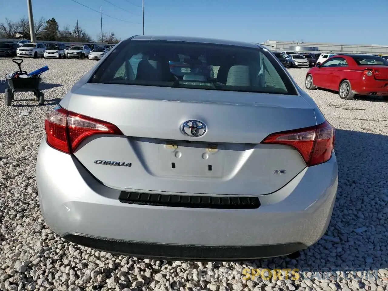 6 fotografías del automóvil dañado 5YFBURHE7KP882892 TOYOTA COROLLA 2019