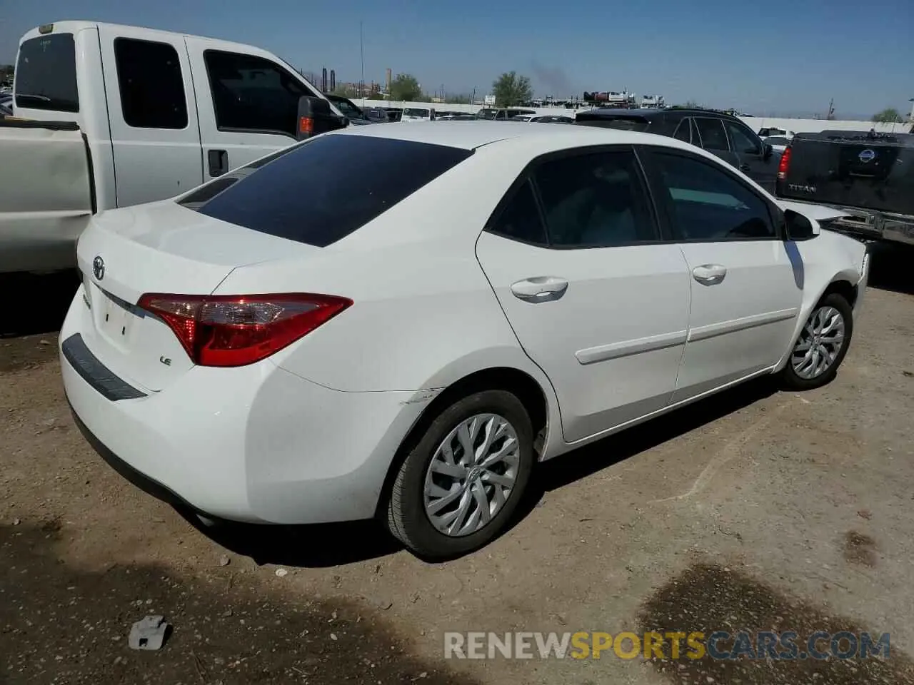 3 fotografías del automóvil dañado 5YFBURHE7KP883007 TOYOTA COROLLA 2019