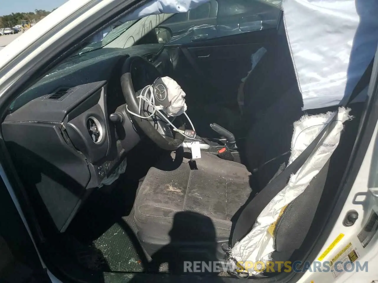 7 fotografías del automóvil dañado 5YFBURHE7KP891222 TOYOTA COROLLA 2019