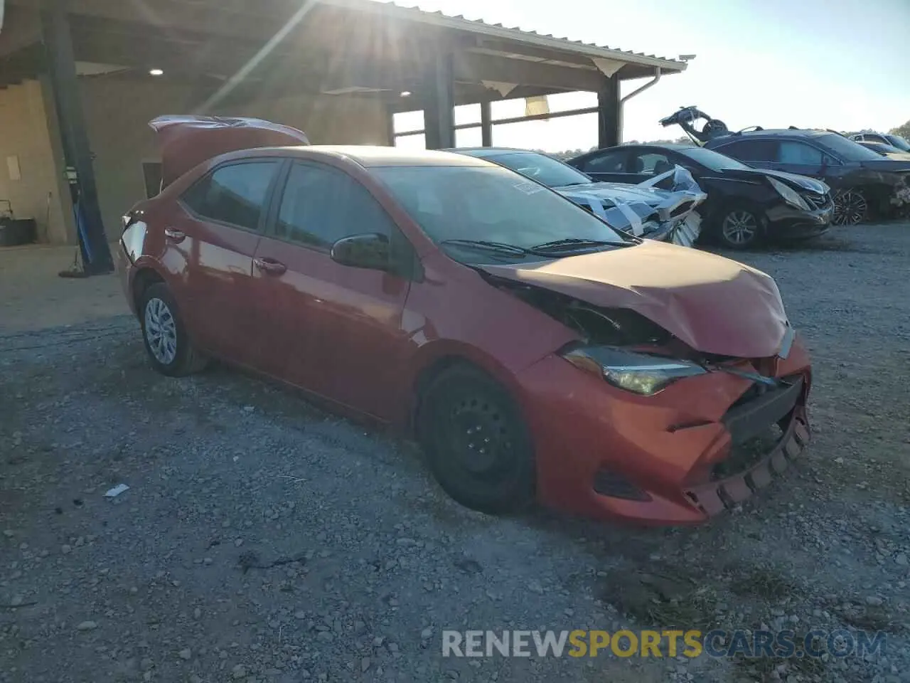 4 fotografías del automóvil dañado 5YFBURHE7KP895948 TOYOTA COROLLA 2019