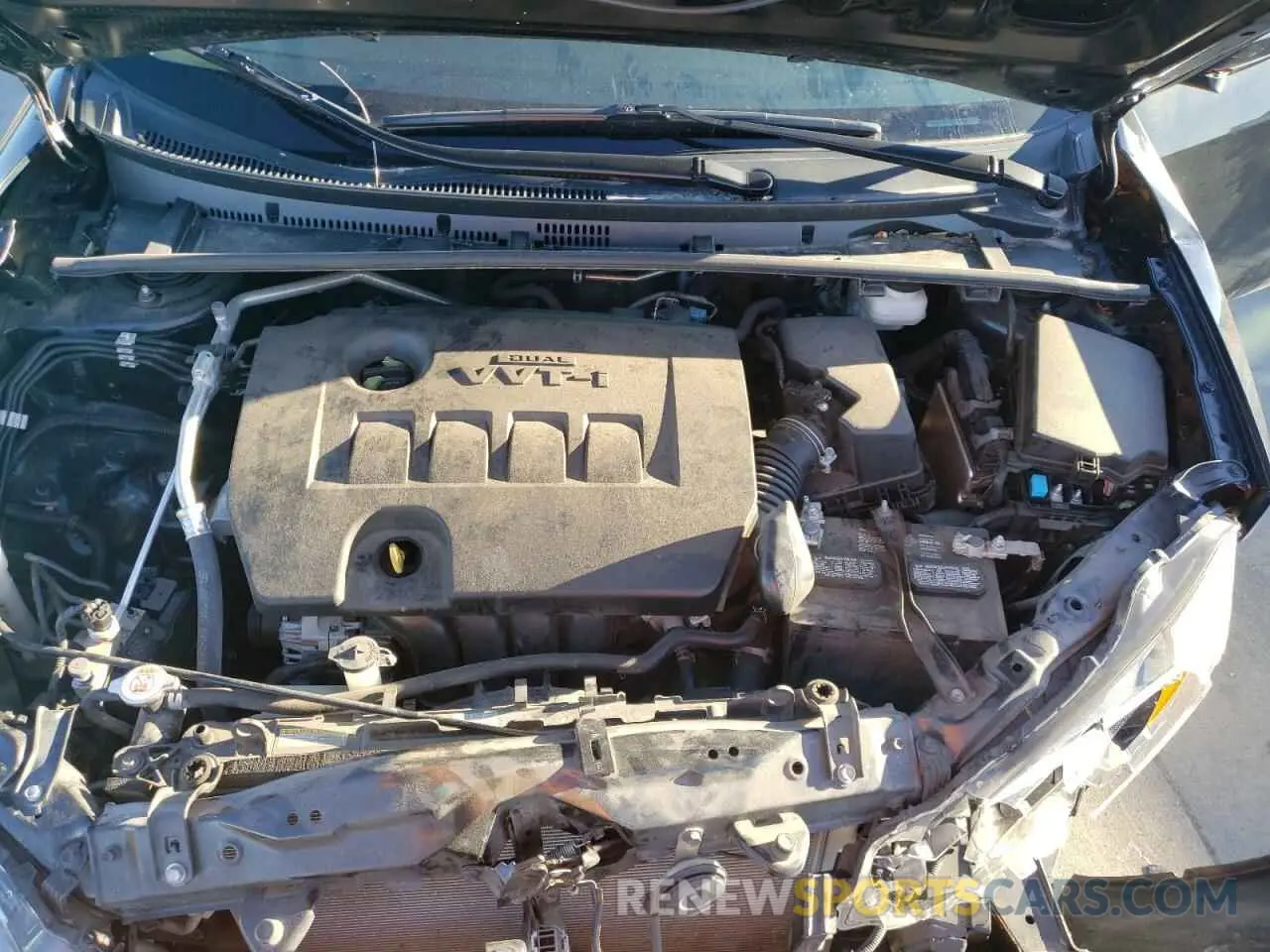 7 fotografías del automóvil dañado 5YFBURHE7KP898042 TOYOTA COROLLA 2019