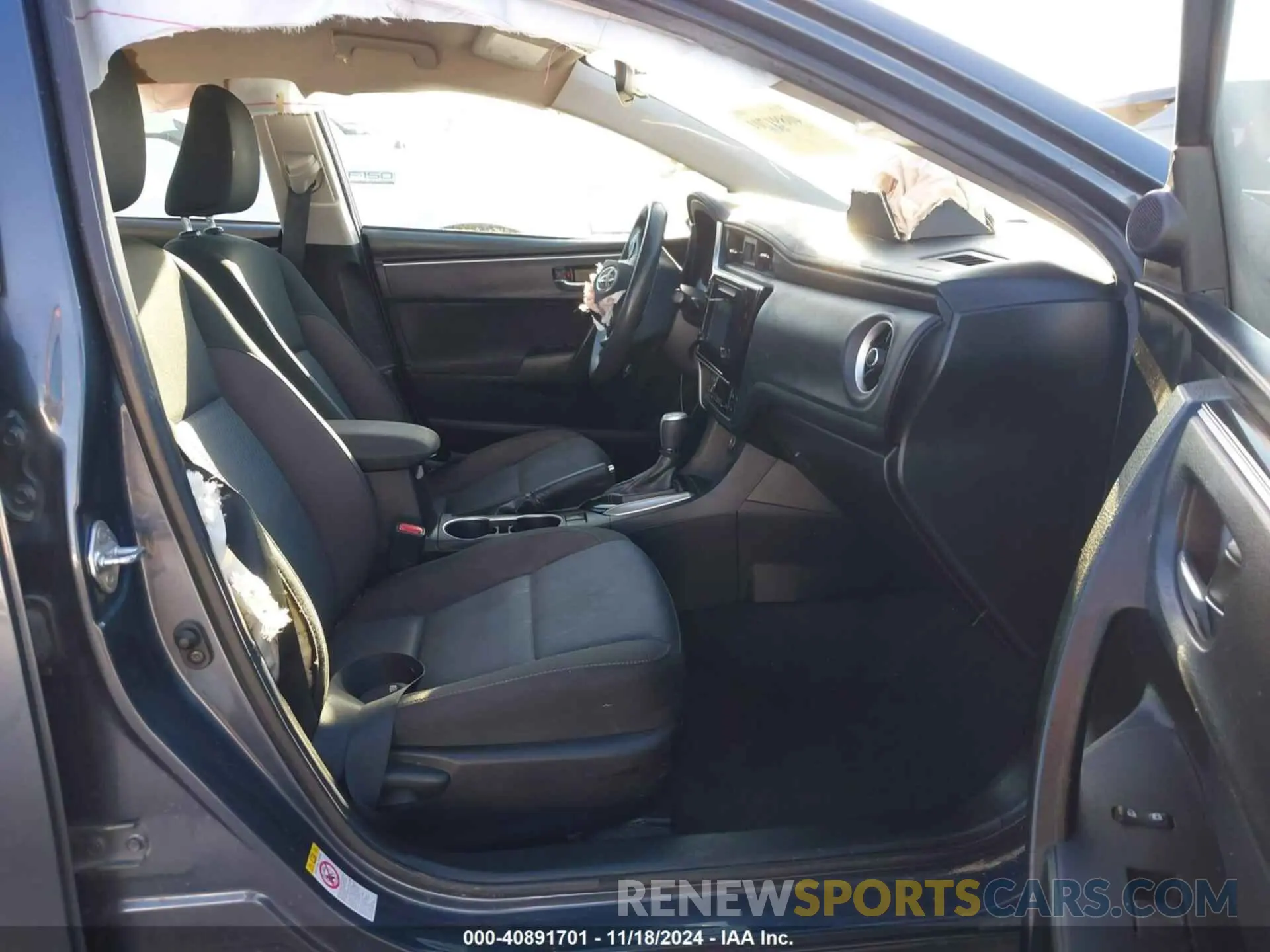 5 fotografías del automóvil dañado 5YFBURHE7KP899031 TOYOTA COROLLA 2019