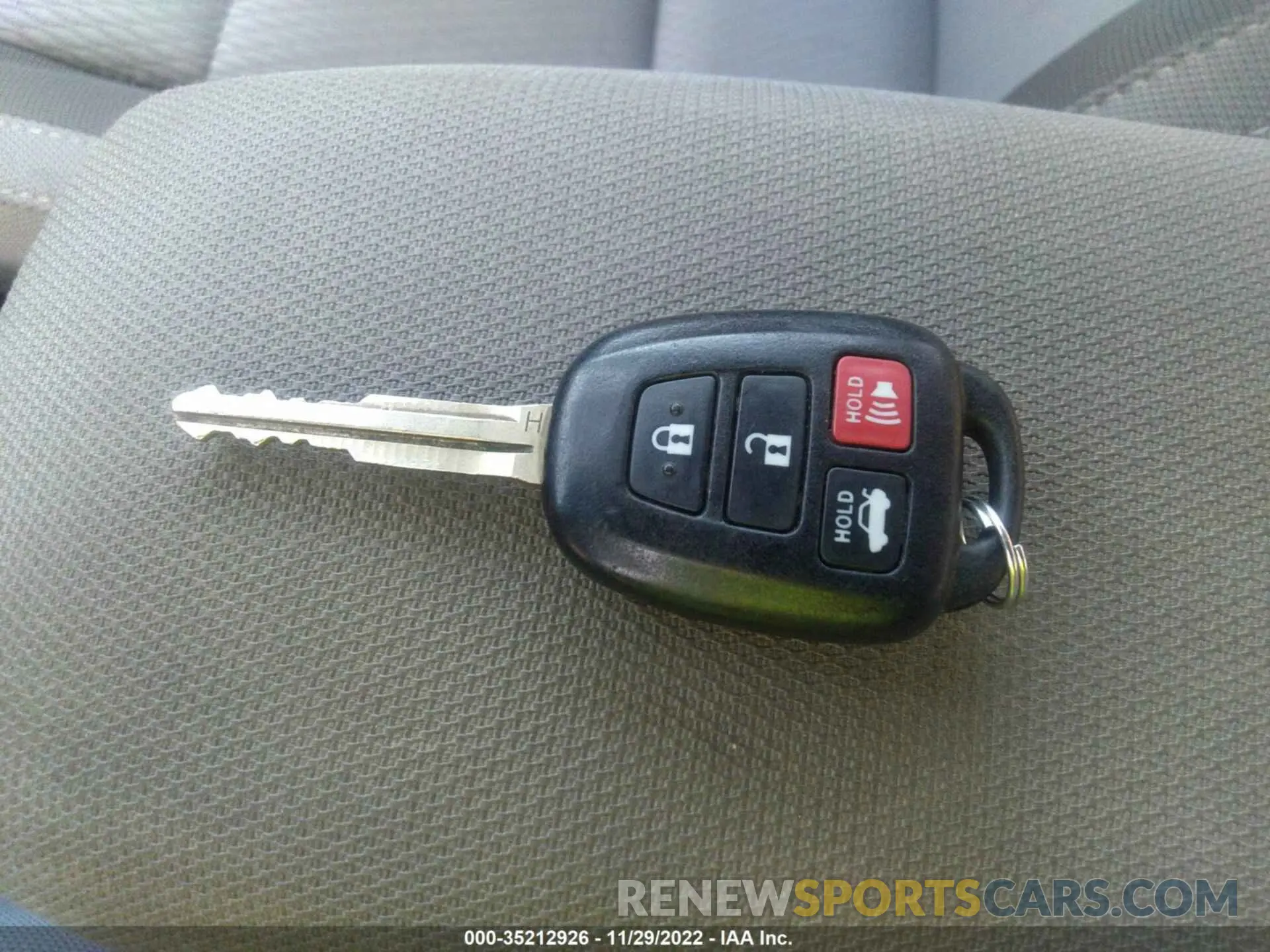 11 fotografías del automóvil dañado 5YFBURHE7KP902199 TOYOTA COROLLA 2019