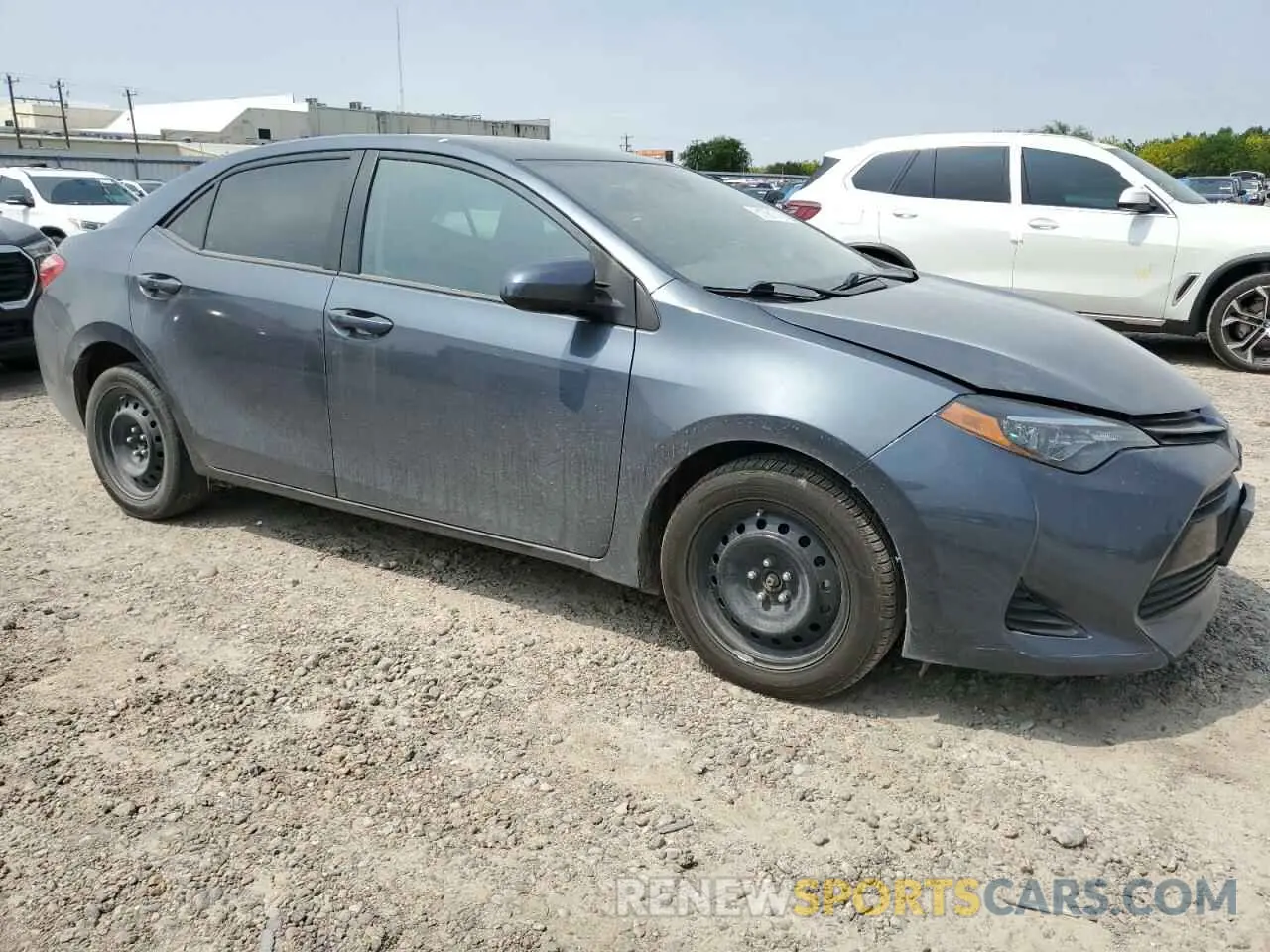 4 fotografías del automóvil dañado 5YFBURHE7KP903854 TOYOTA COROLLA 2019