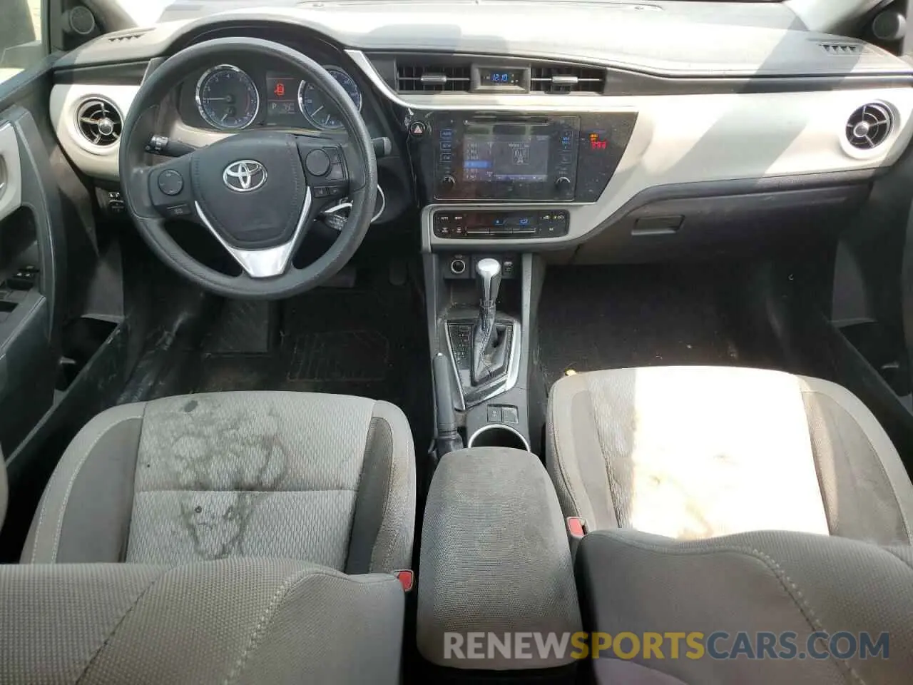 8 fotografías del automóvil dañado 5YFBURHE7KP903854 TOYOTA COROLLA 2019
