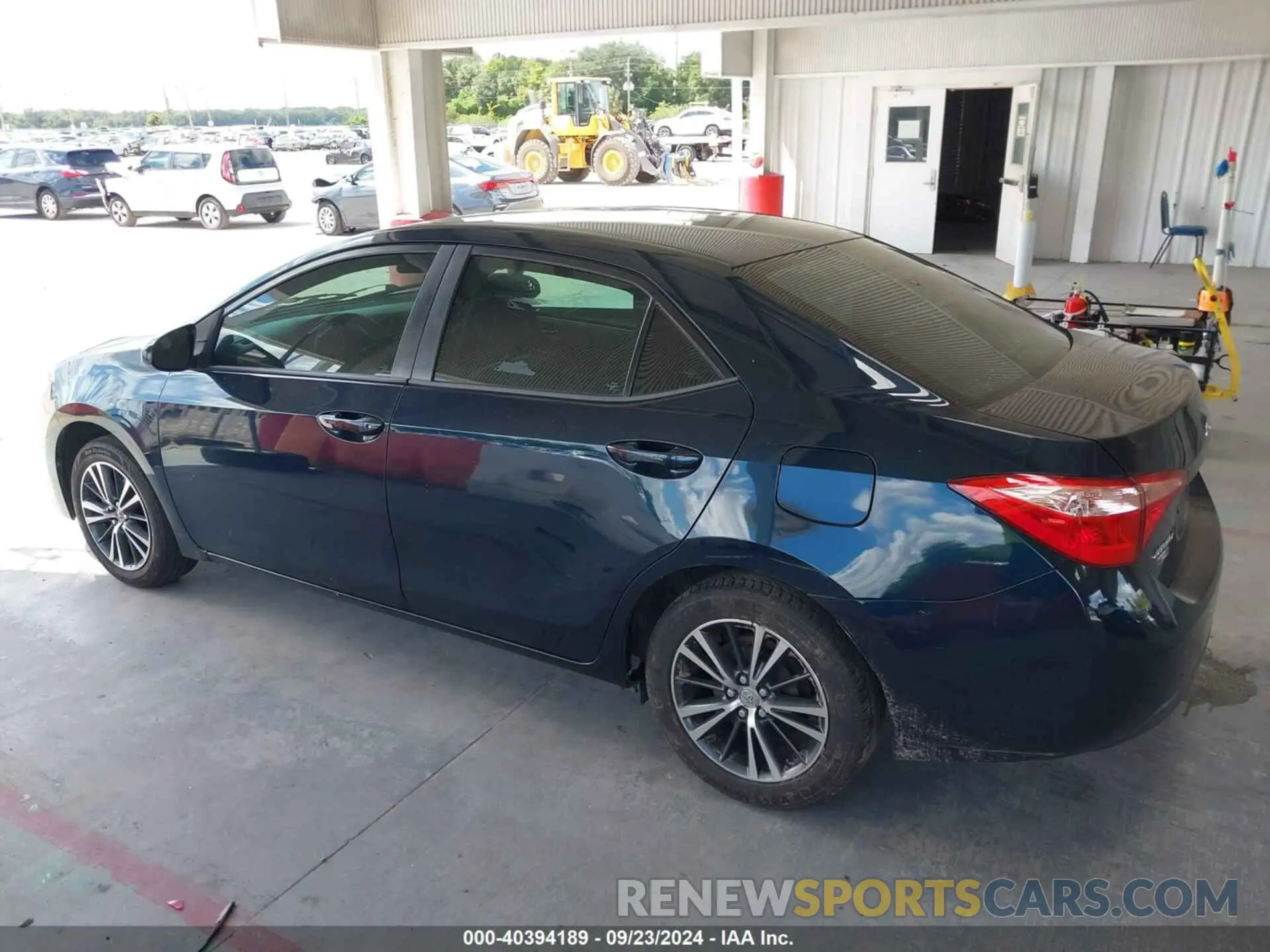 14 fotografías del automóvil dañado 5YFBURHE7KP904387 TOYOTA COROLLA 2019