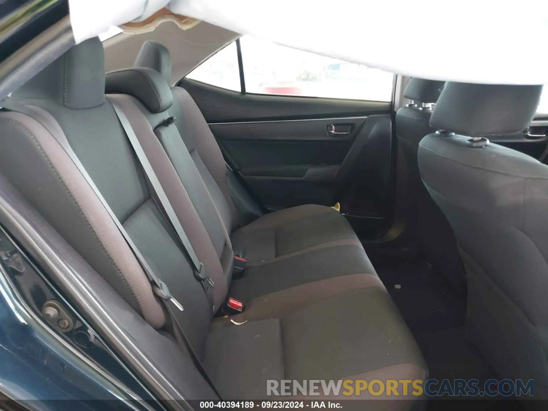 8 fotografías del automóvil dañado 5YFBURHE7KP904387 TOYOTA COROLLA 2019