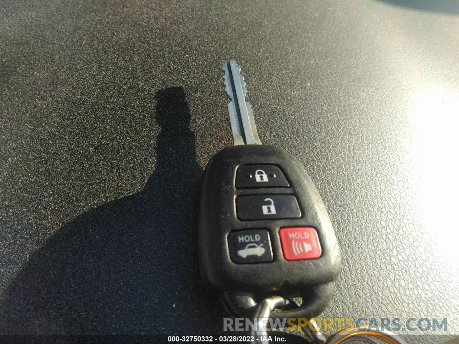 11 fotografías del automóvil dañado 5YFBURHE7KP906463 TOYOTA COROLLA 2019