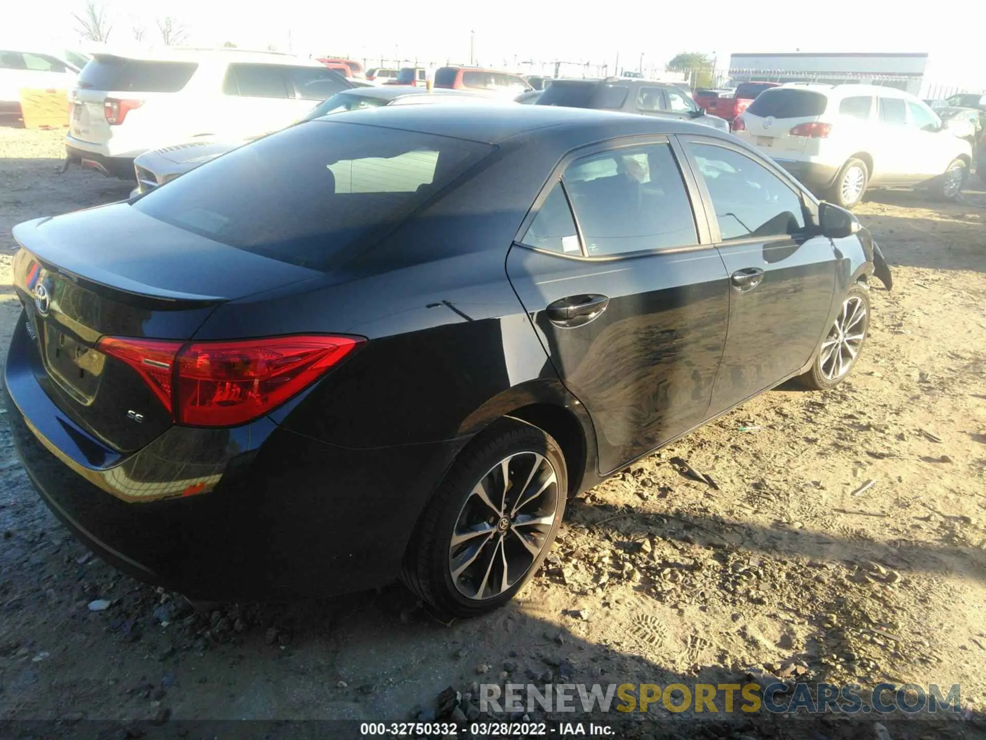 4 fotografías del automóvil dañado 5YFBURHE7KP906463 TOYOTA COROLLA 2019