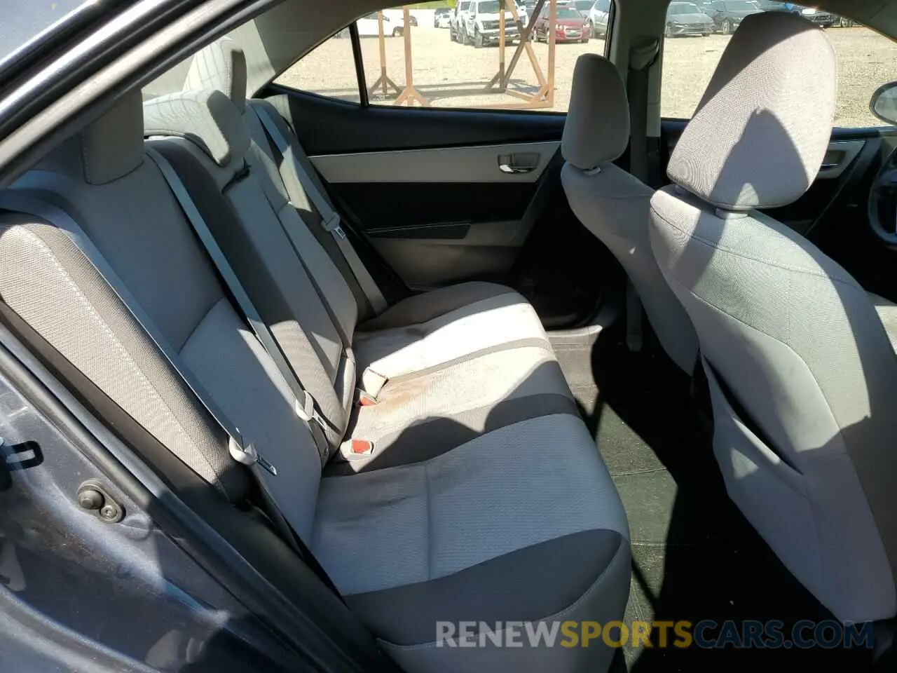 10 fotografías del automóvil dañado 5YFBURHE7KP907337 TOYOTA COROLLA 2019