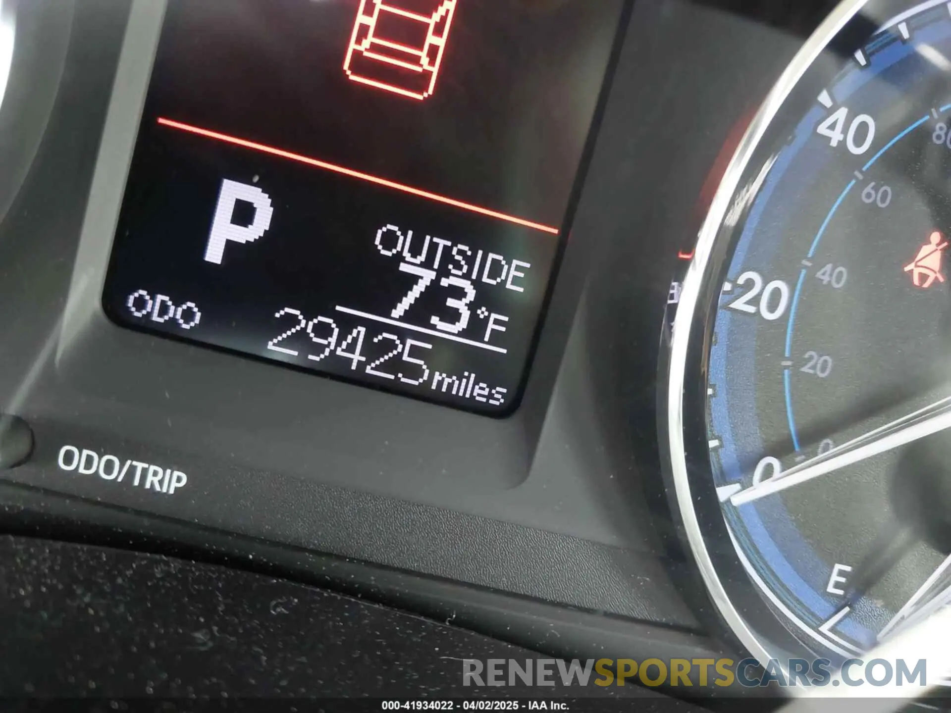 15 fotografías del automóvil dañado 5YFBURHE7KP908410 TOYOTA COROLLA 2019