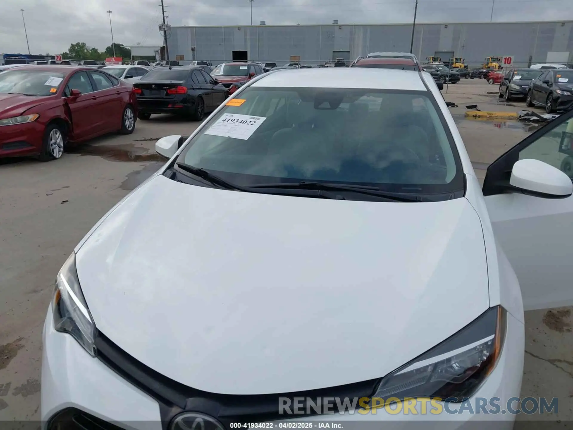 6 fotografías del automóvil dañado 5YFBURHE7KP908410 TOYOTA COROLLA 2019