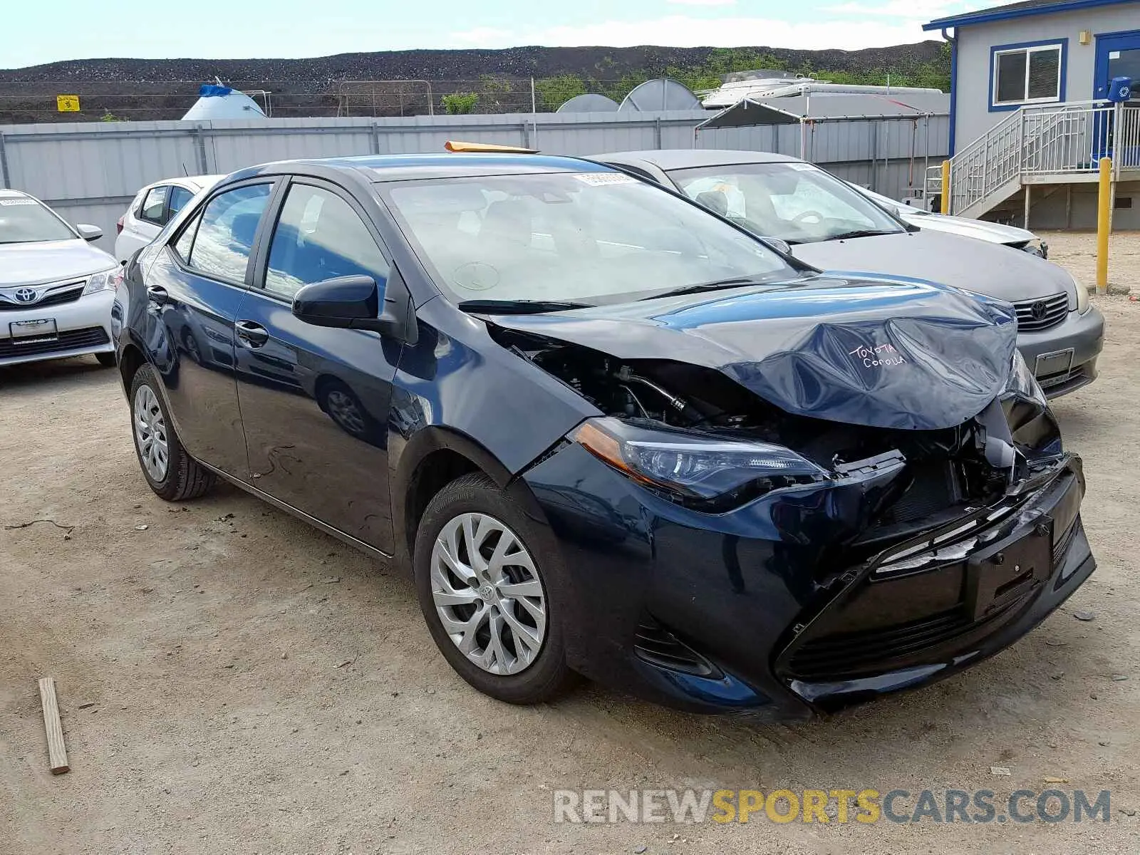 1 fotografías del automóvil dañado 5YFBURHE7KP909010 TOYOTA COROLLA 2019