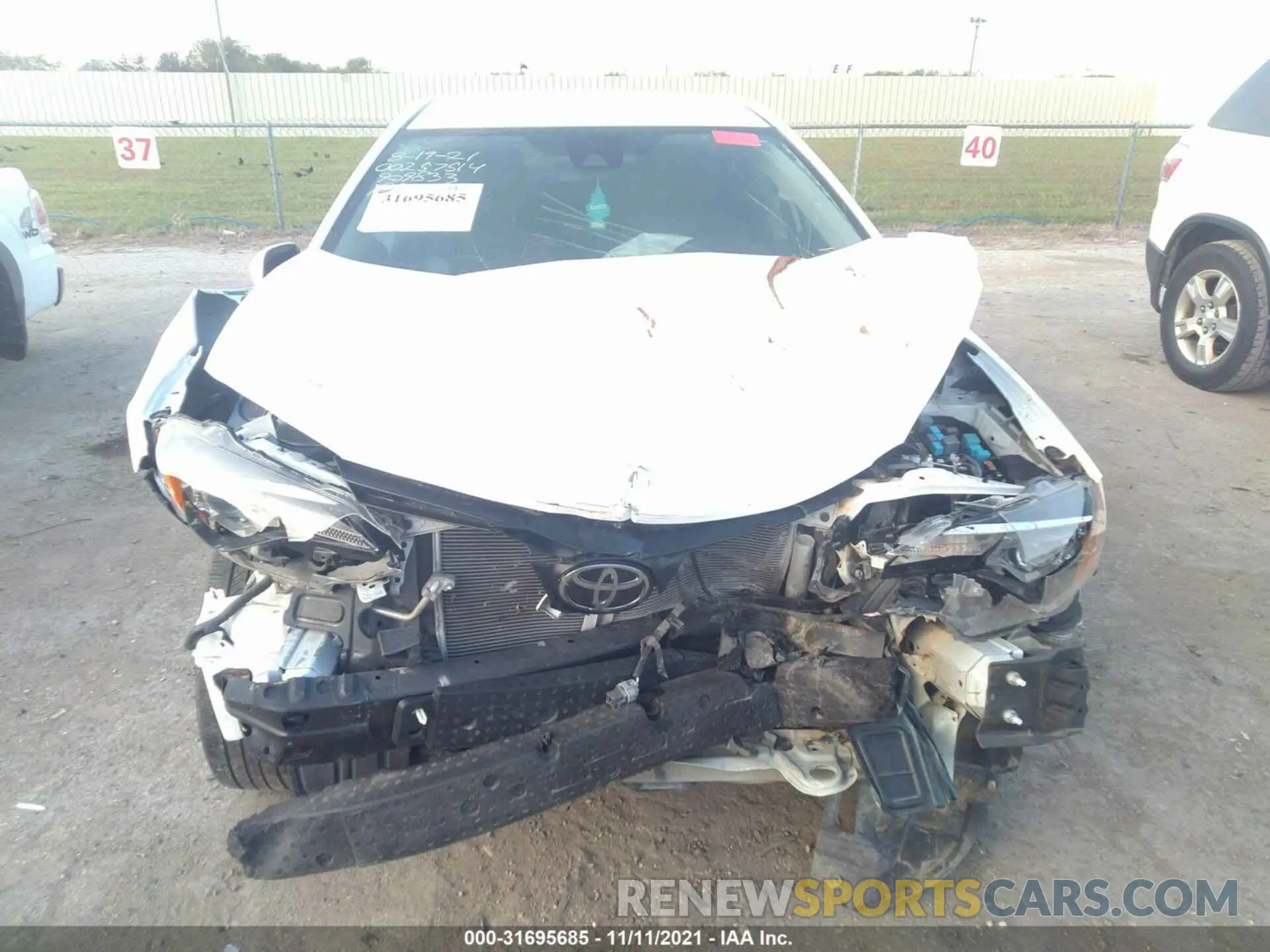6 fotografías del automóvil dañado 5YFBURHE7KP909833 TOYOTA COROLLA 2019