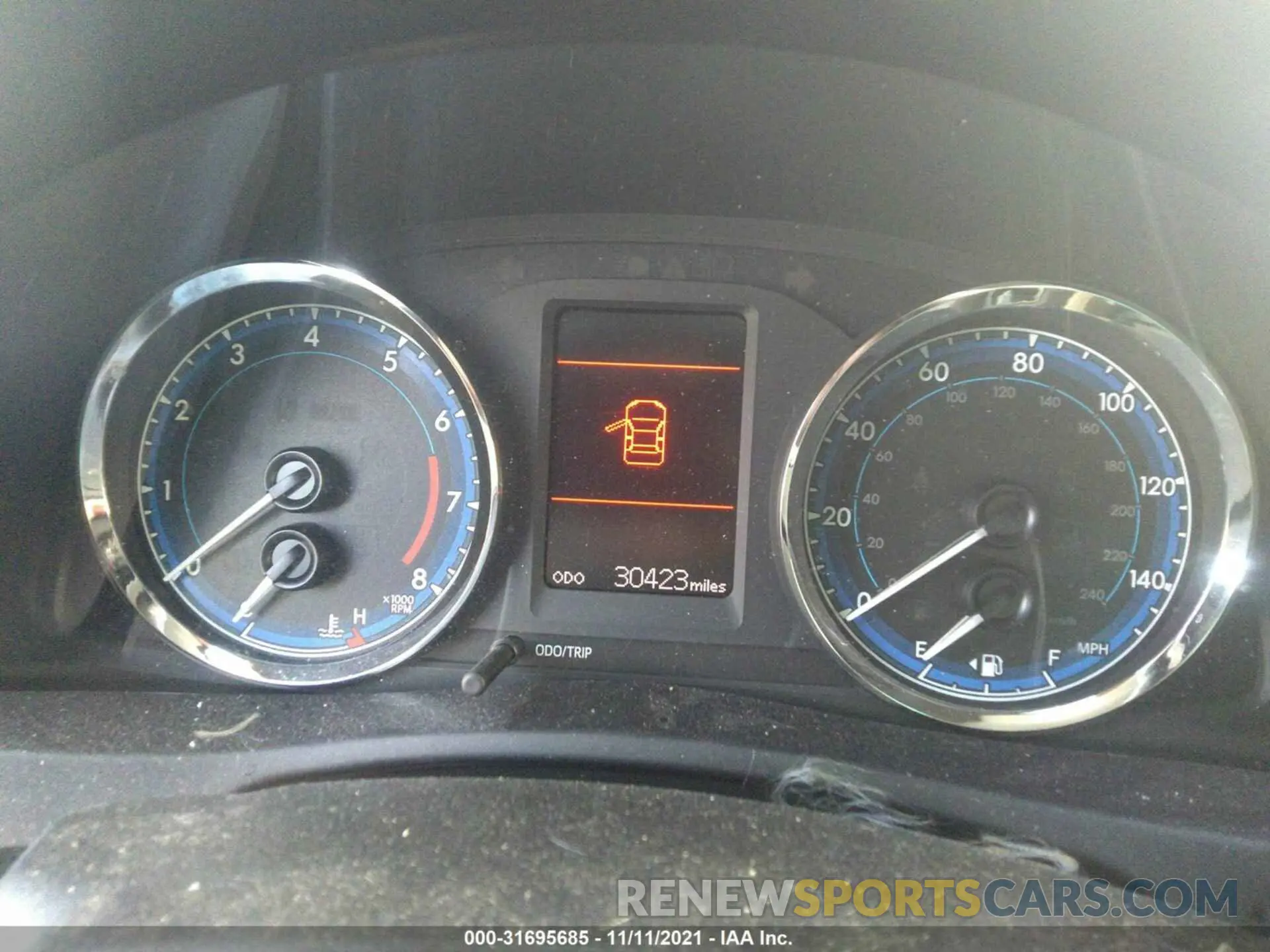 7 fotografías del automóvil dañado 5YFBURHE7KP909833 TOYOTA COROLLA 2019