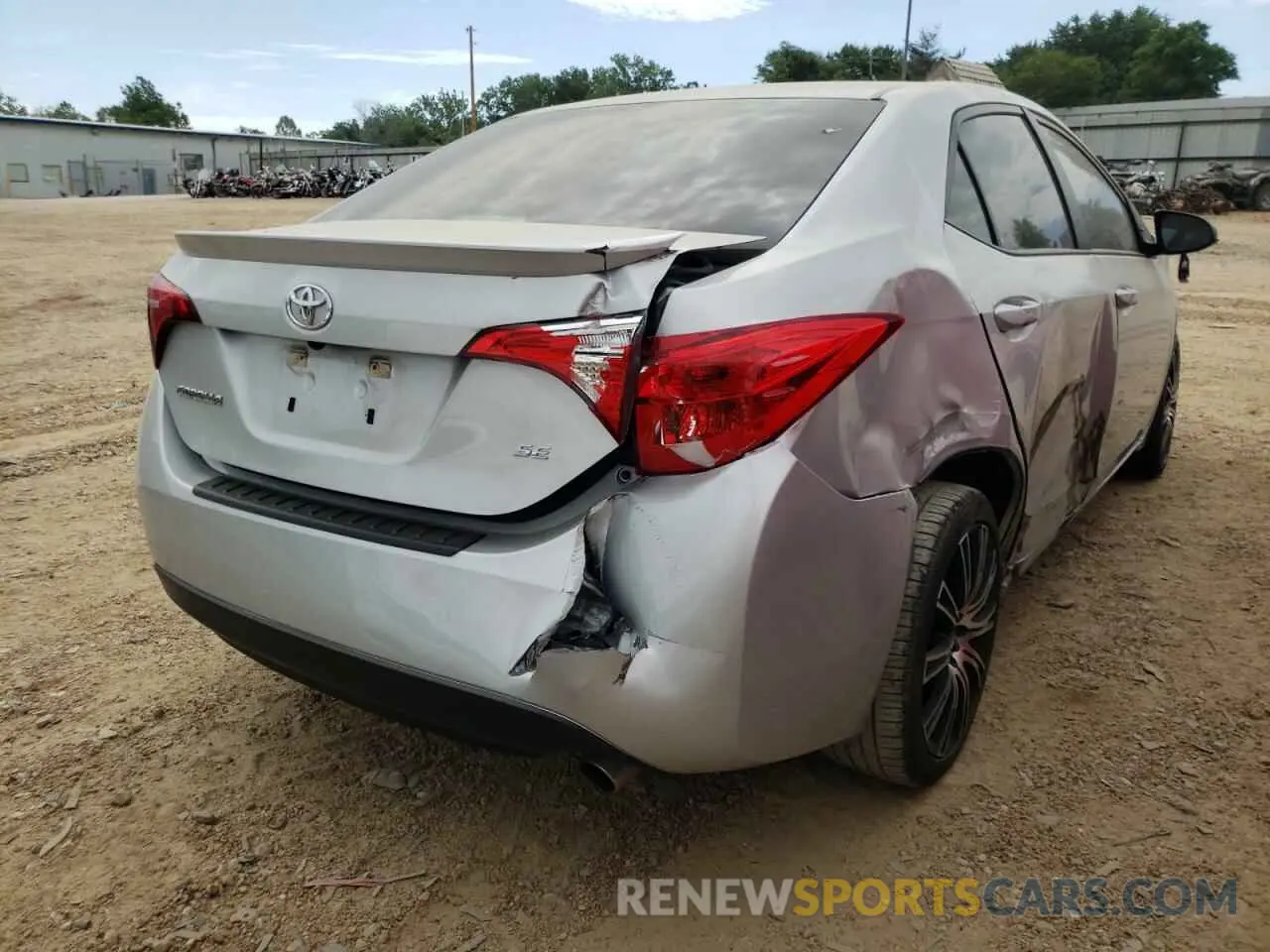 4 fotografías del automóvil dañado 5YFBURHE7KP909928 TOYOTA COROLLA 2019