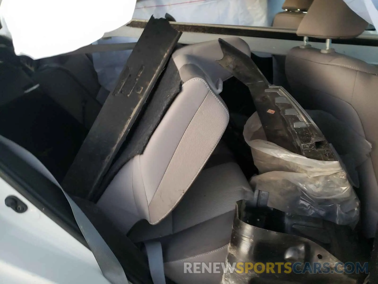 6 fotografías del automóvil dañado 5YFBURHE7KP910996 TOYOTA COROLLA 2019