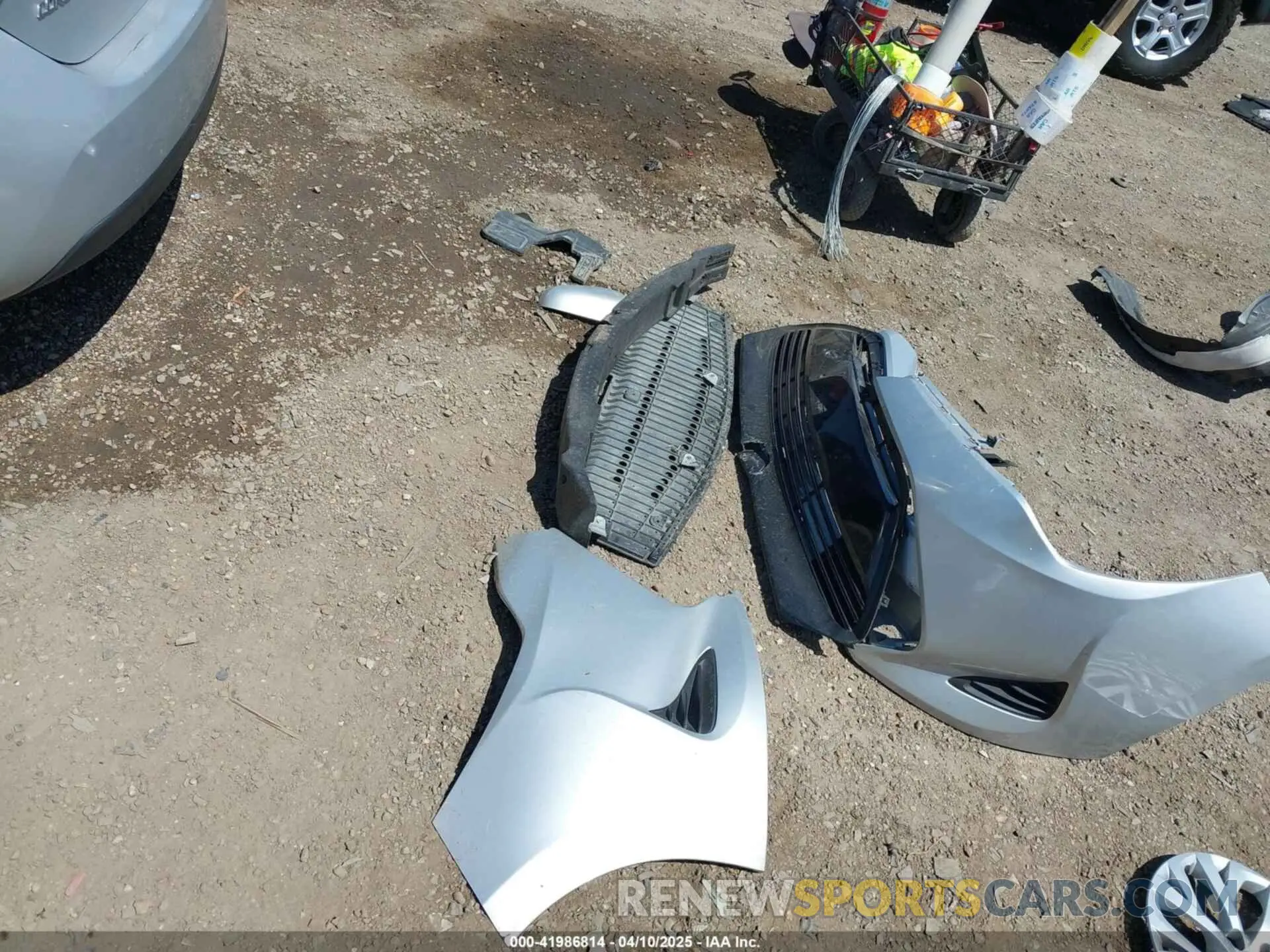 12 fotografías del automóvil dañado 5YFBURHE7KP912618 TOYOTA COROLLA 2019