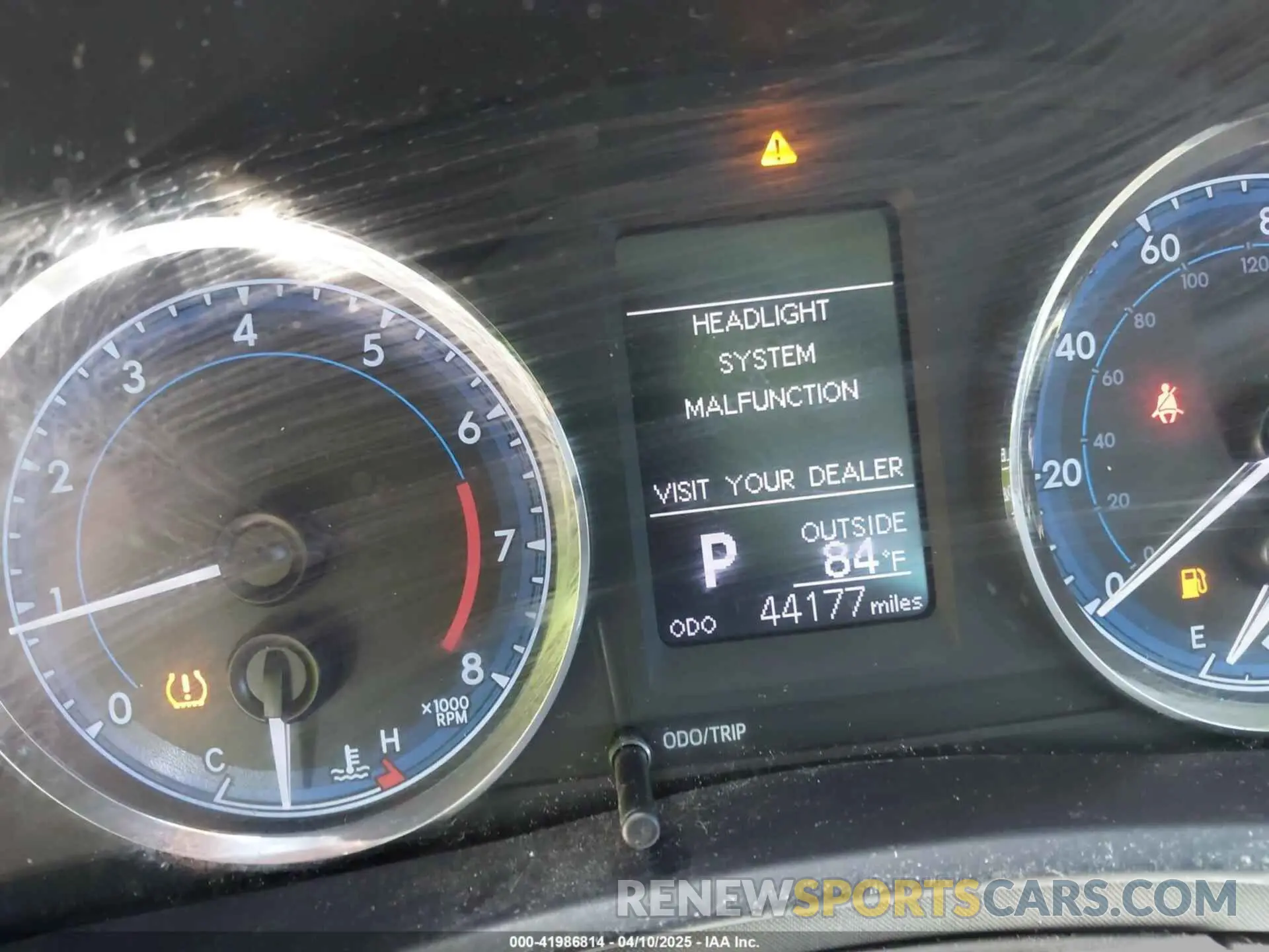 7 fotografías del automóvil dañado 5YFBURHE7KP912618 TOYOTA COROLLA 2019