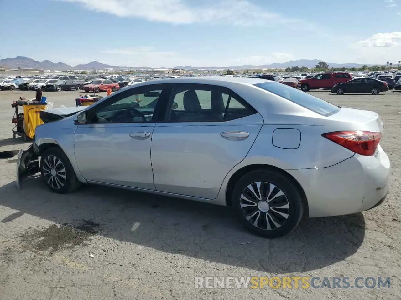 2 fotografías del automóvil dañado 5YFBURHE7KP919374 TOYOTA COROLLA 2019