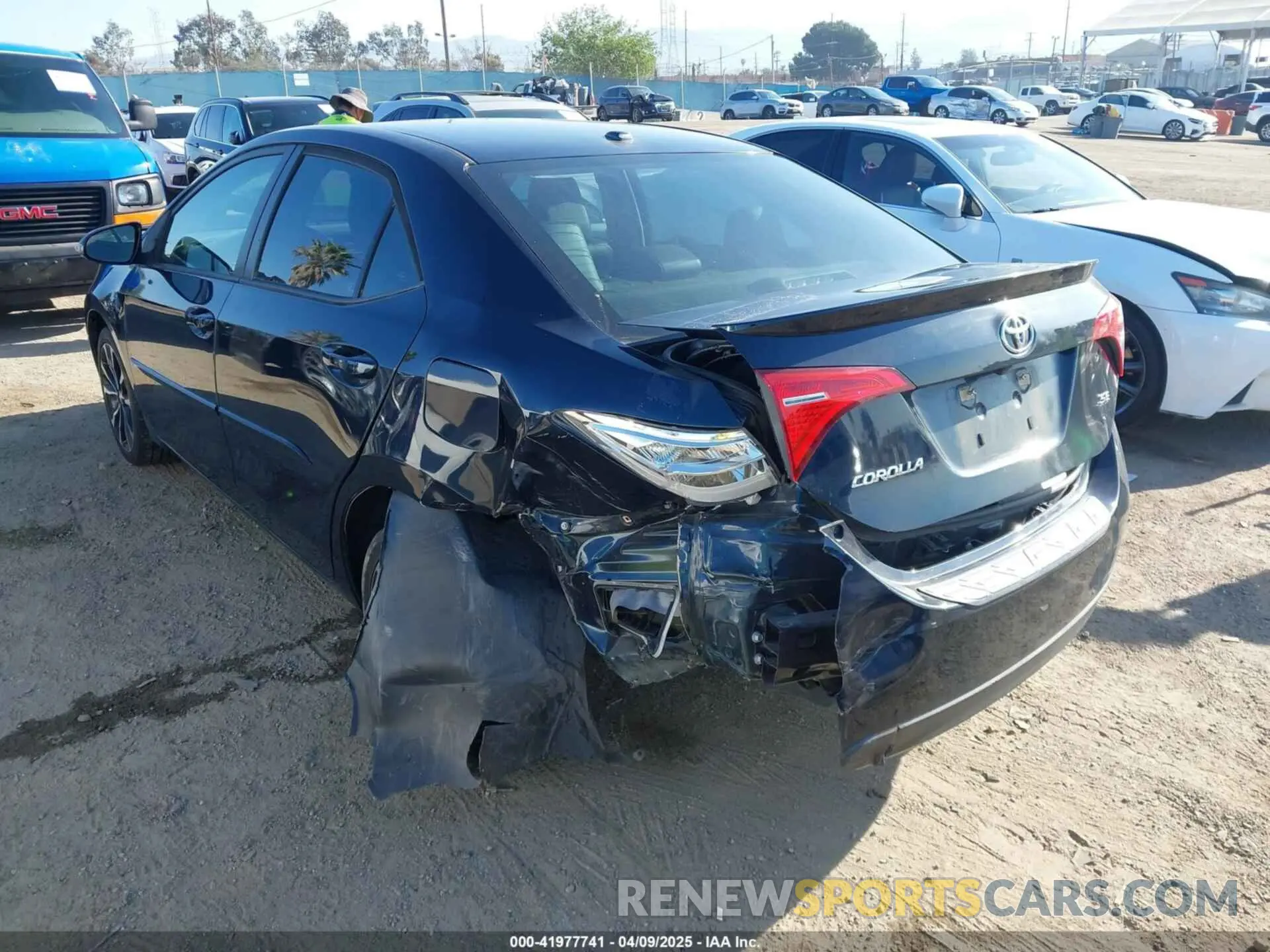 3 fotografías del automóvil dañado 5YFBURHE7KP922064 TOYOTA COROLLA 2019