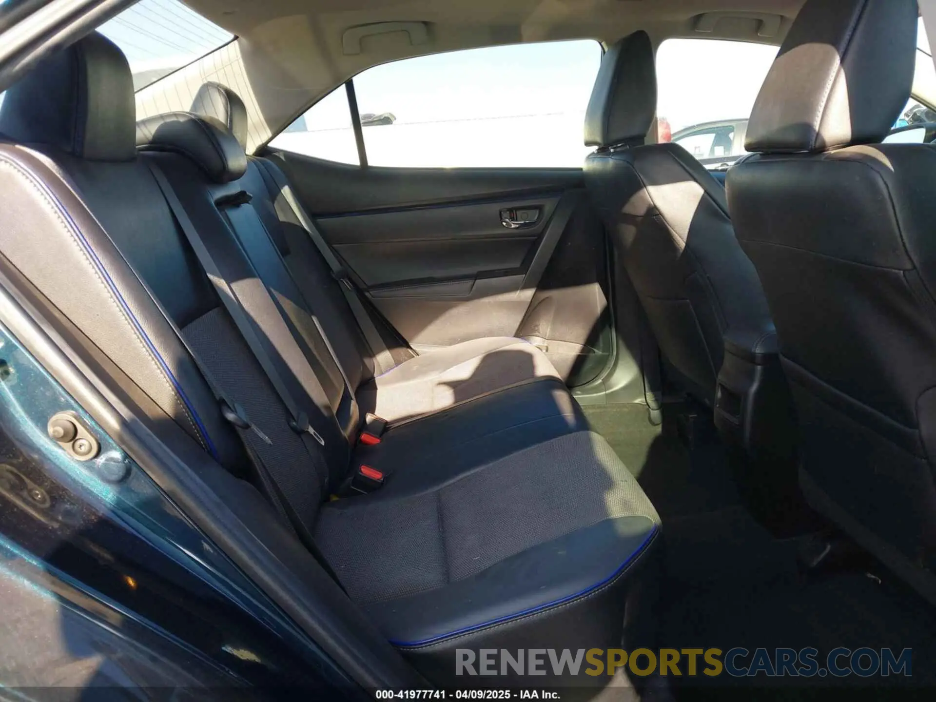 8 fotografías del automóvil dañado 5YFBURHE7KP922064 TOYOTA COROLLA 2019
