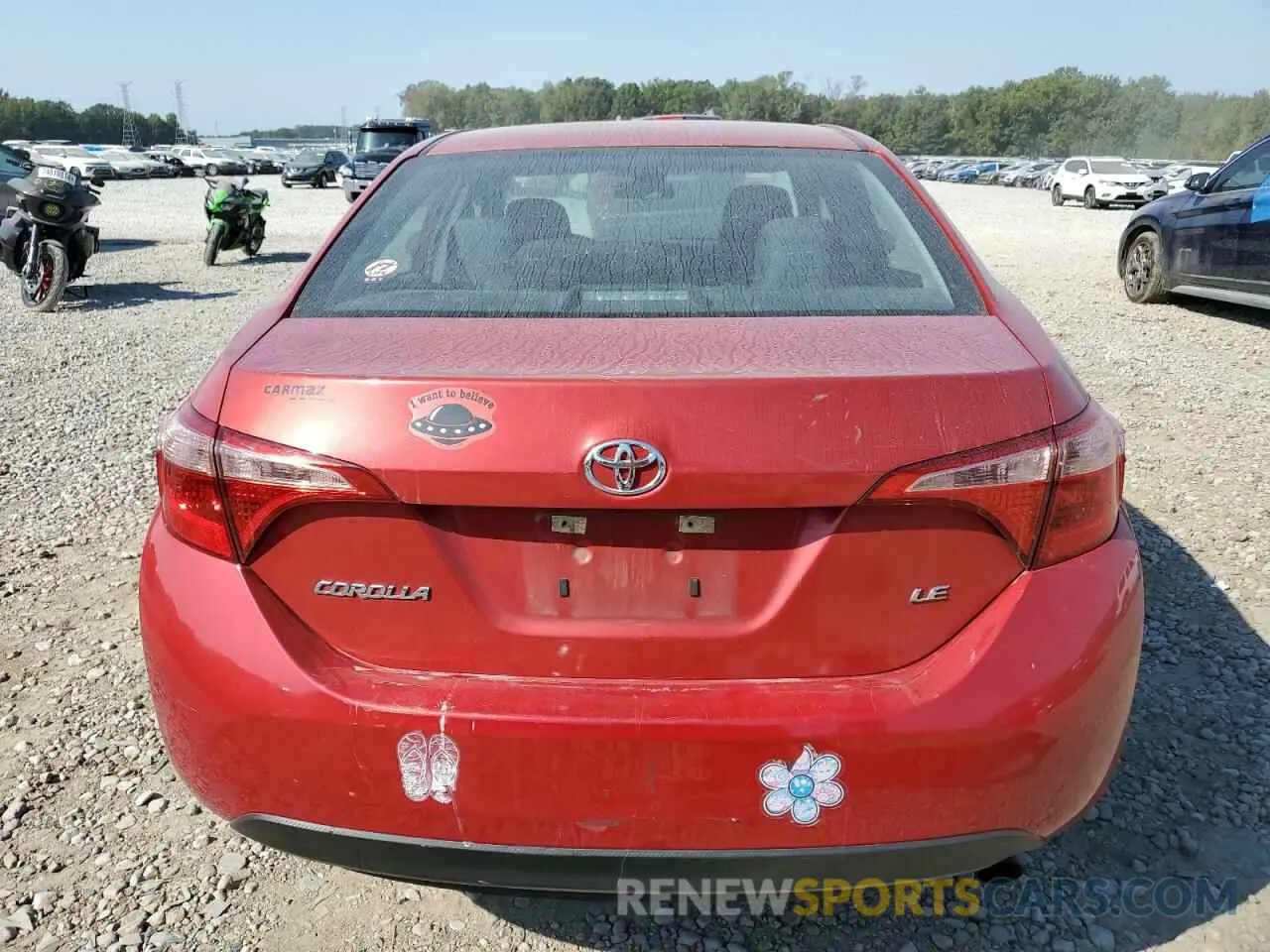 6 fotografías del automóvil dañado 5YFBURHE7KP923389 TOYOTA COROLLA 2019