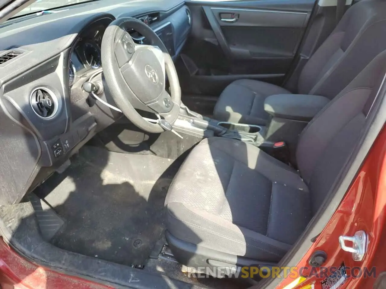 7 fotografías del automóvil dañado 5YFBURHE7KP923389 TOYOTA COROLLA 2019
