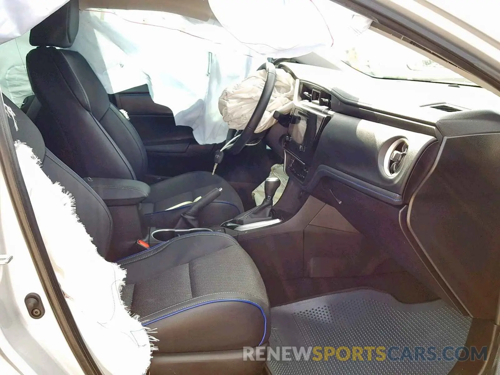 5 fotografías del automóvil dañado 5YFBURHE7KP923571 TOYOTA COROLLA 2019