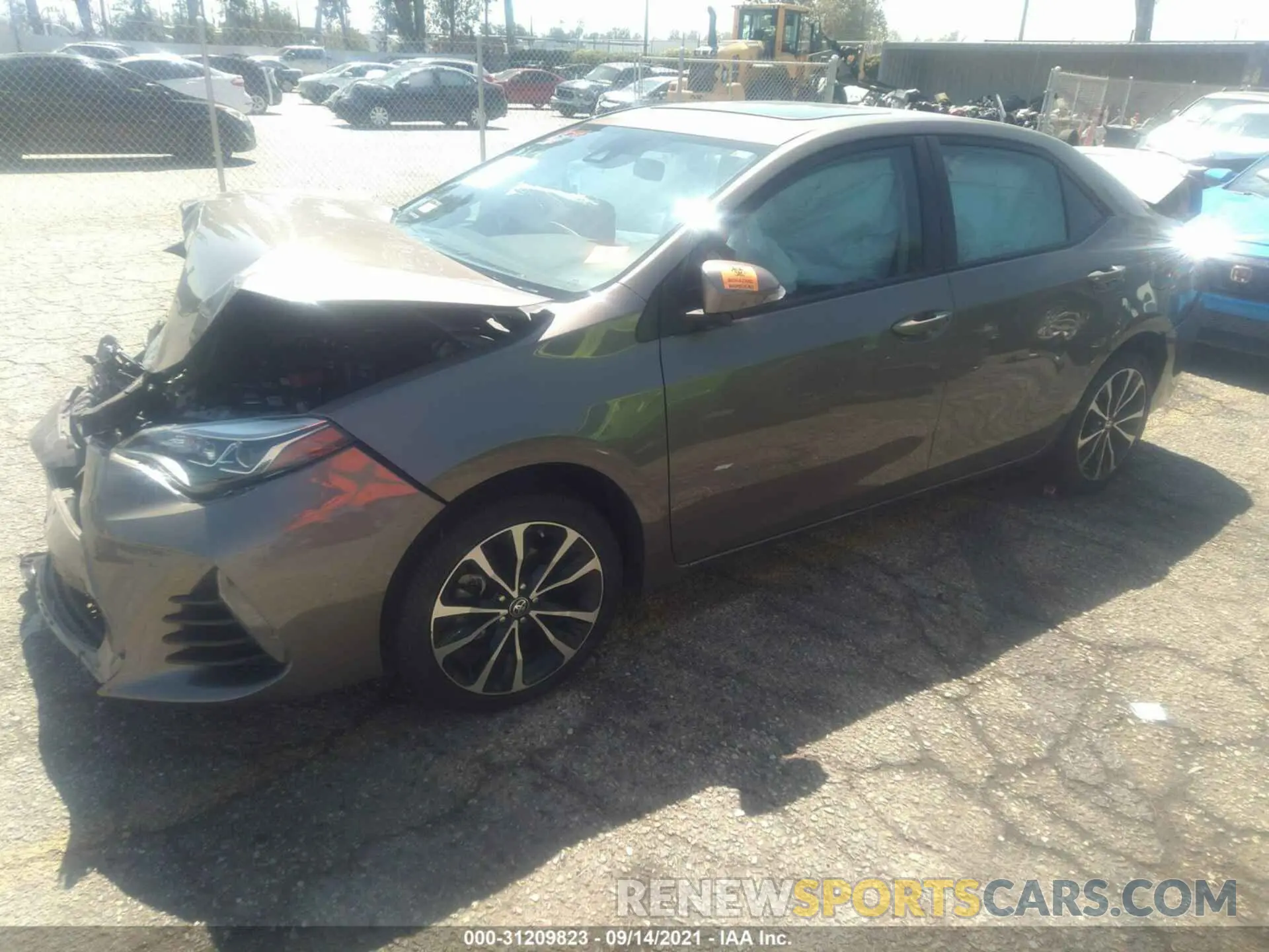 2 fotografías del automóvil dañado 5YFBURHE7KP924591 TOYOTA COROLLA 2019
