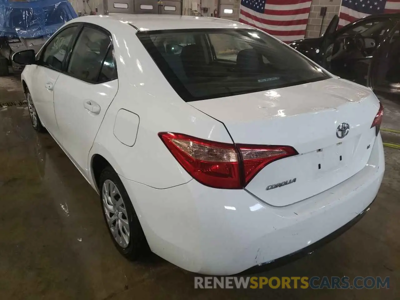 3 fotografías del automóvil dañado 5YFBURHE7KP928401 TOYOTA COROLLA 2019