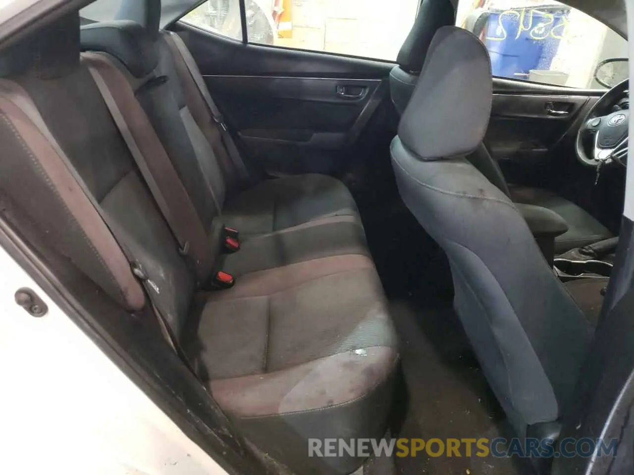6 fotografías del automóvil dañado 5YFBURHE7KP928401 TOYOTA COROLLA 2019