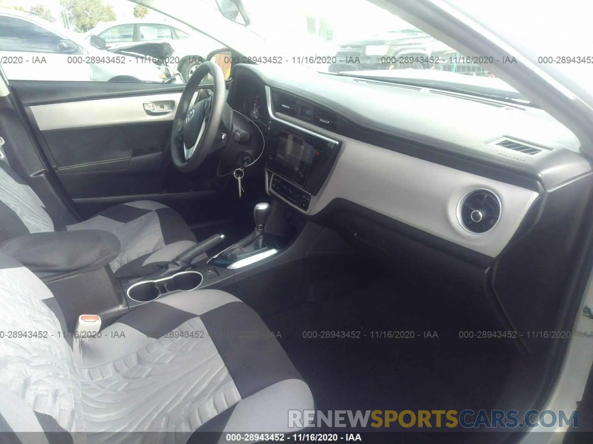 5 fotografías del automóvil dañado 5YFBURHE7KP929922 TOYOTA COROLLA 2019