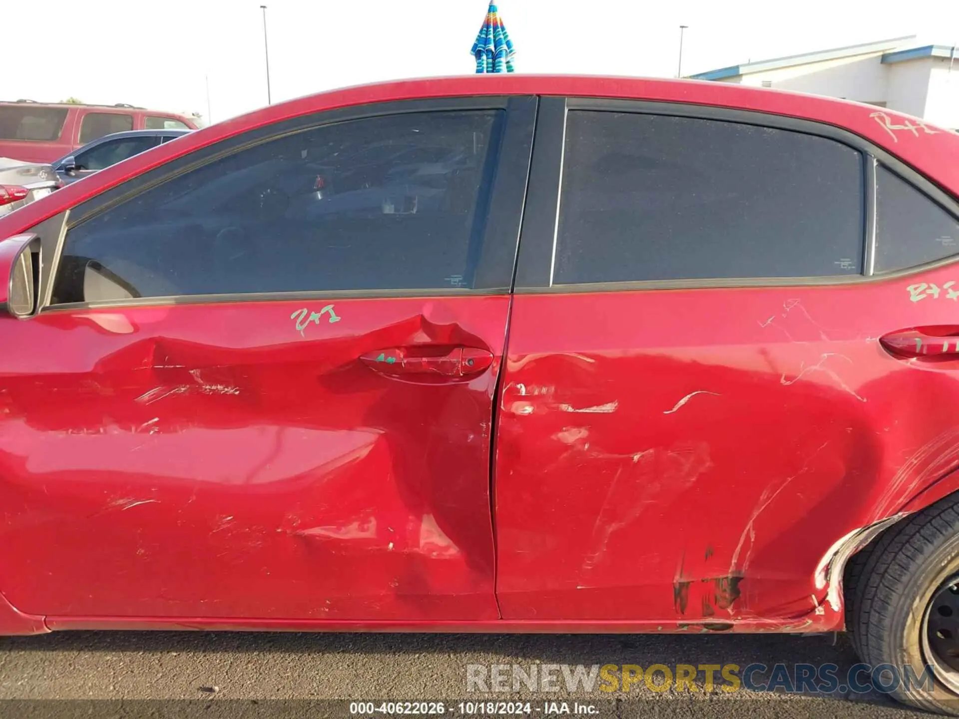 14 fotografías del automóvil dañado 5YFBURHE7KP930780 TOYOTA COROLLA 2019