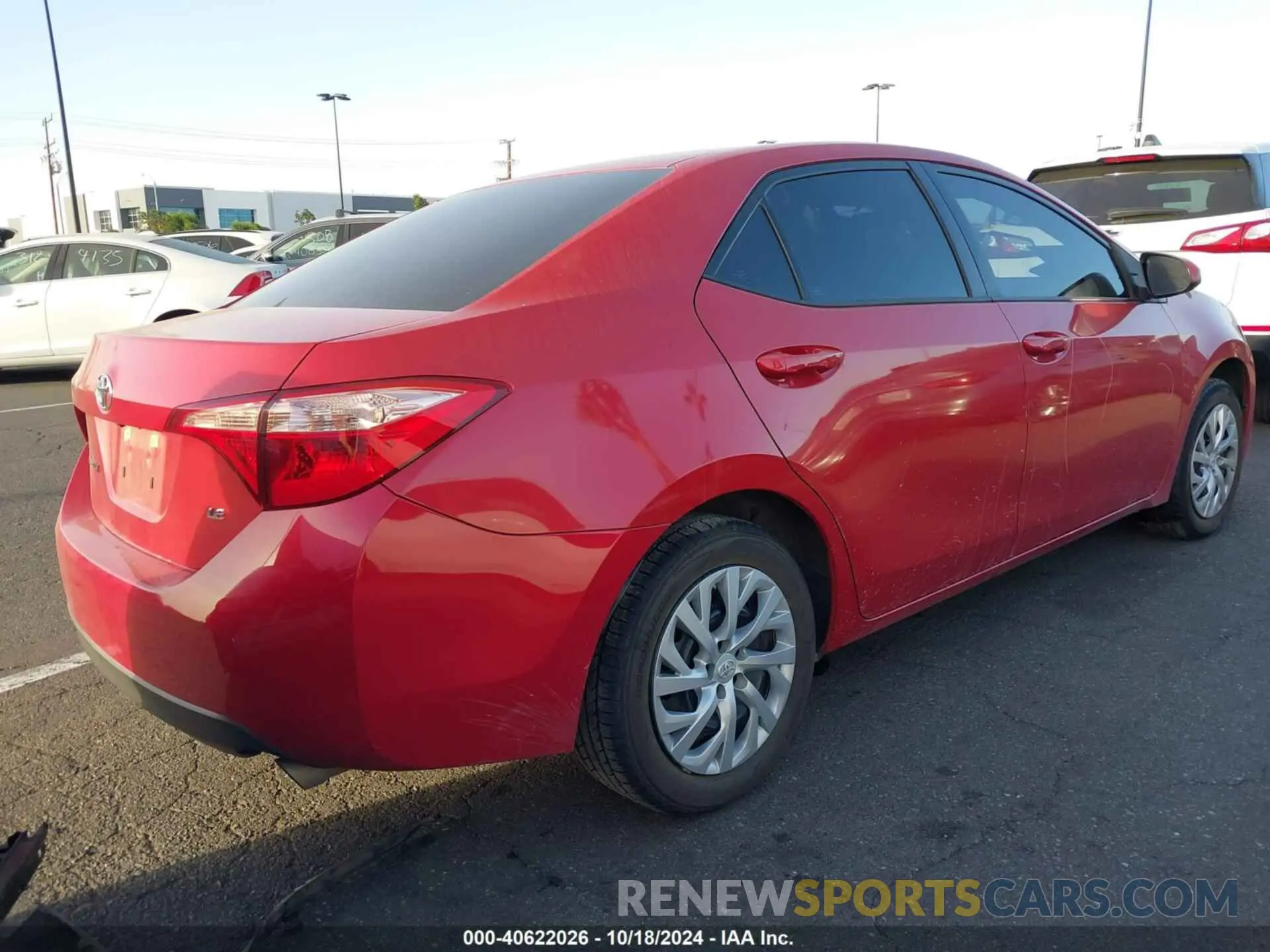 4 fotografías del automóvil dañado 5YFBURHE7KP930780 TOYOTA COROLLA 2019
