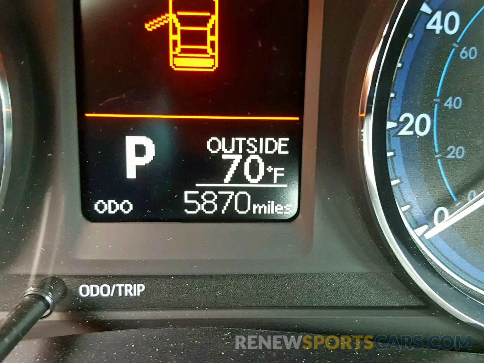 8 fotografías del automóvil dañado 5YFBURHE7KP934652 TOYOTA COROLLA 2019
