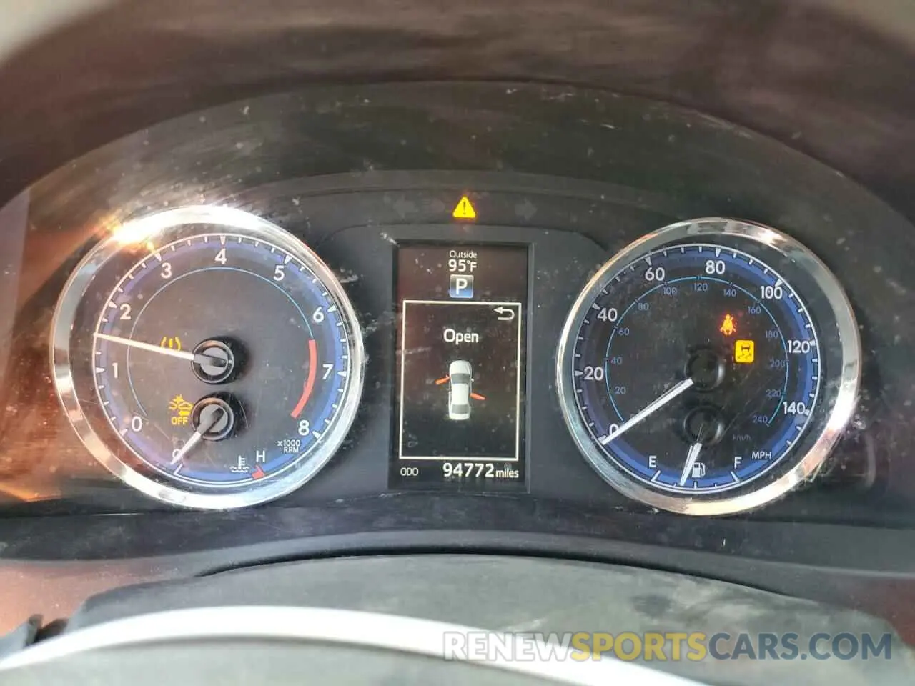 9 fotografías del automóvil dañado 5YFBURHE7KP940032 TOYOTA COROLLA 2019