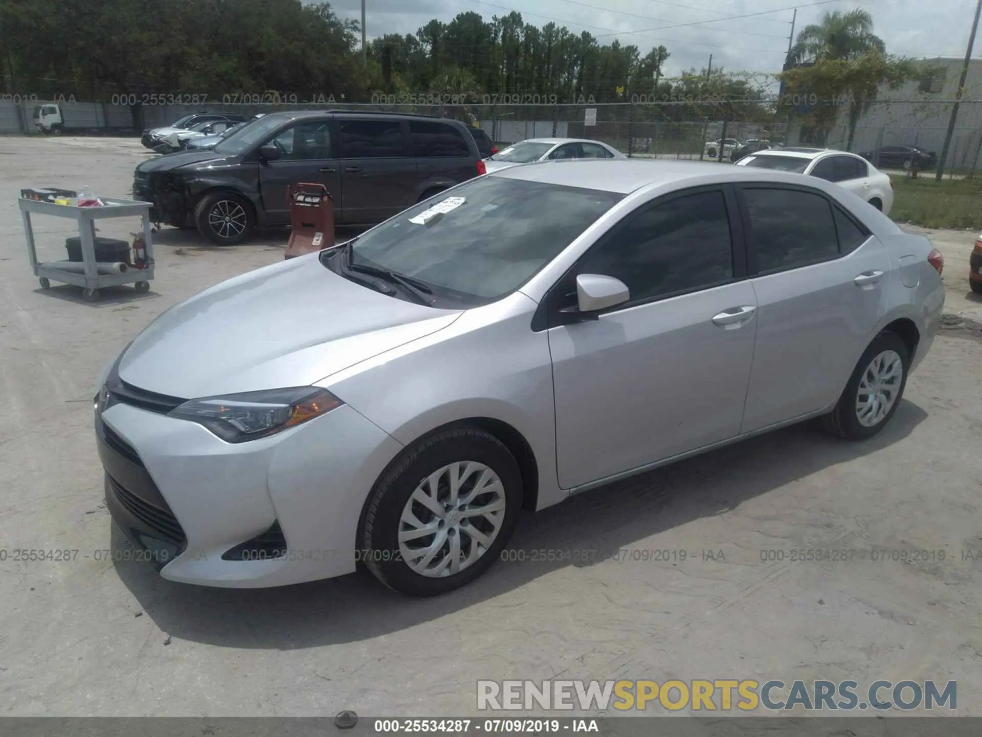 2 fotografías del automóvil dañado 5YFBURHE7KP943626 TOYOTA COROLLA 2019