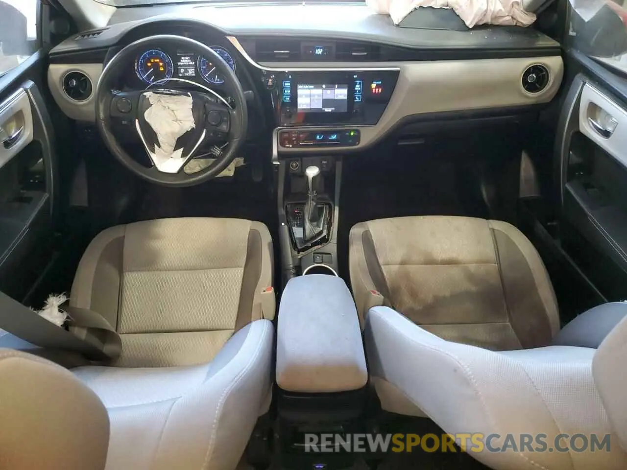 8 fotografías del automóvil dañado 5YFBURHE7KP943917 TOYOTA COROLLA 2019