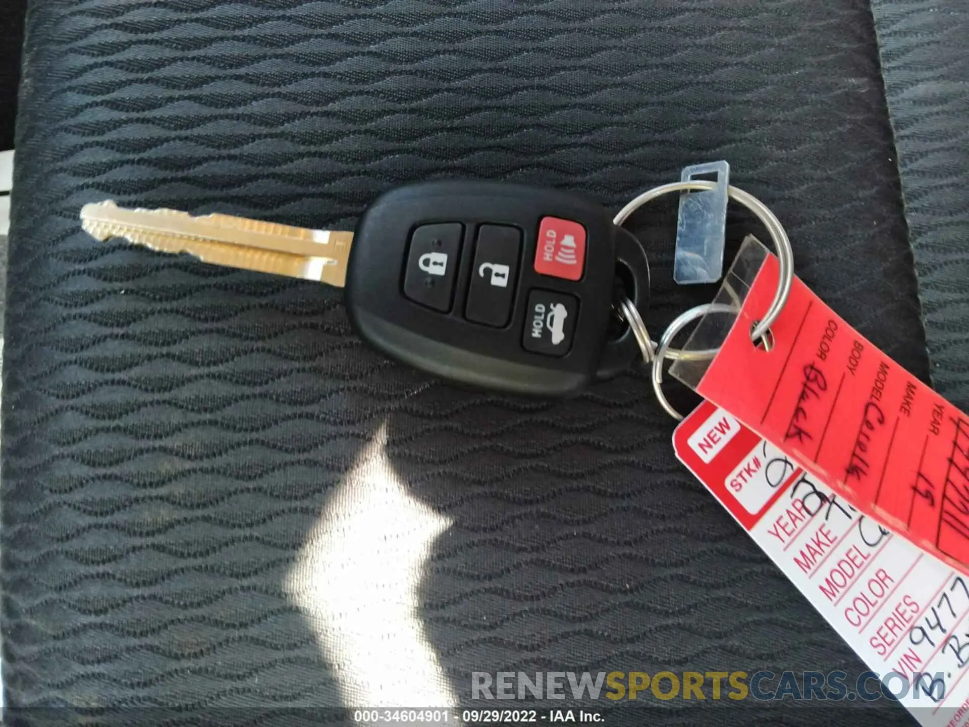 11 fotografías del automóvil dañado 5YFBURHE7KP947711 TOYOTA COROLLA 2019