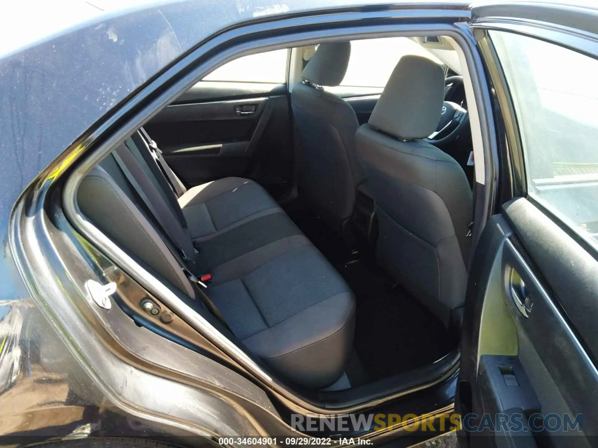 8 fotografías del automóvil dañado 5YFBURHE7KP947711 TOYOTA COROLLA 2019
