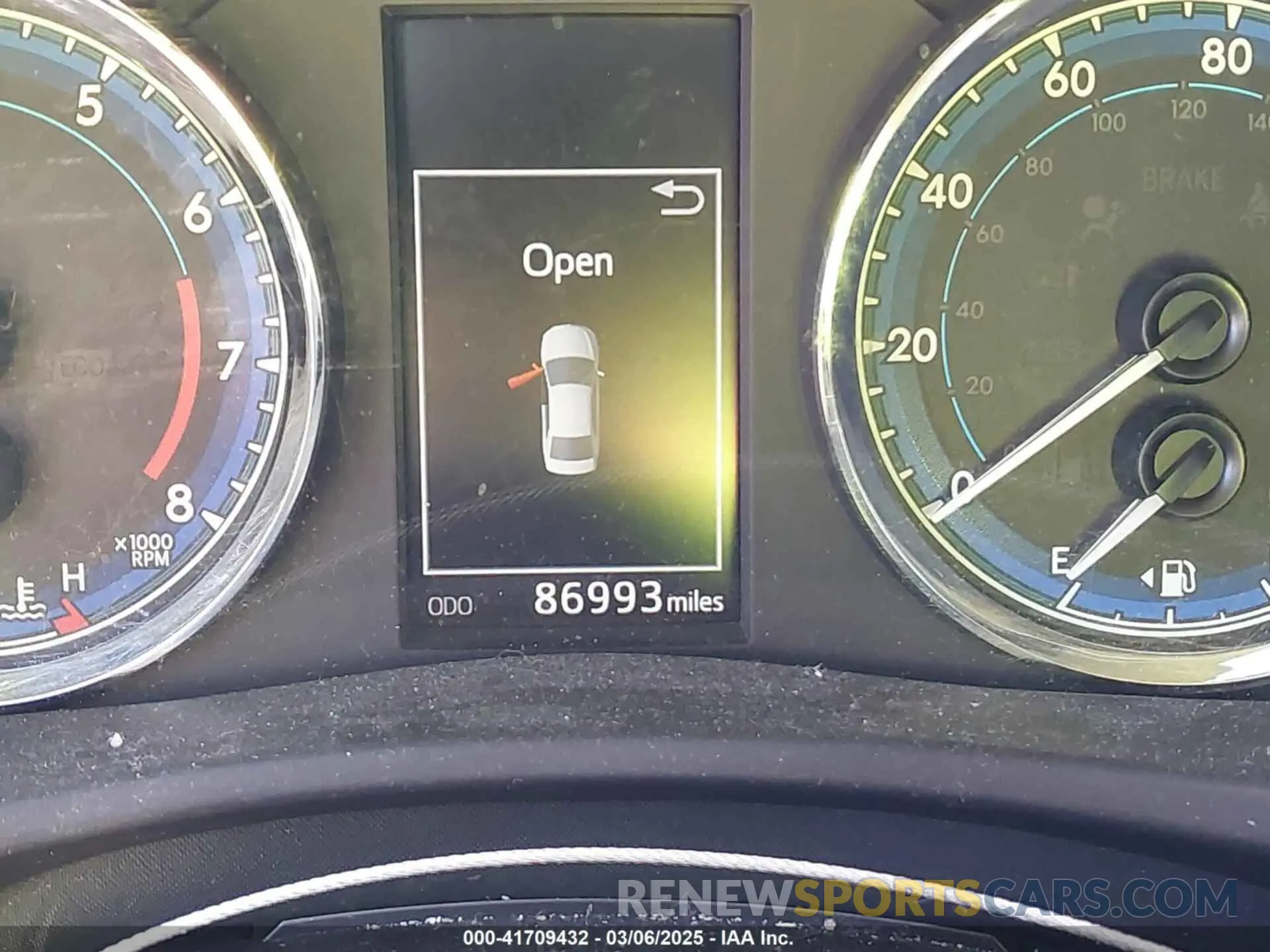 16 fotografías del automóvil dañado 5YFBURHE8KP861582 TOYOTA COROLLA 2019